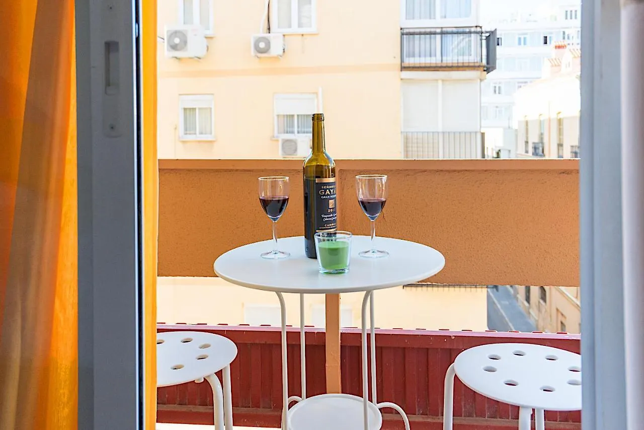 Casablanca Citycenter Young People Only Málaga Apartamento